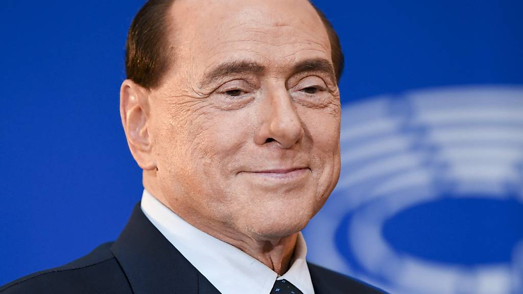 ARCHIV - Der ehemalige italienische Regierungschef Silvio Berlusconi. Foto: Sven Hoppe/dpa