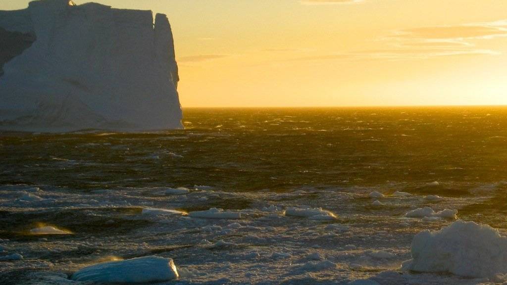Mit zunehmender Erwärmung des südlichen Eismeers setzt es zunehmend in der Tiefe gespeichertes CO2 frei.
