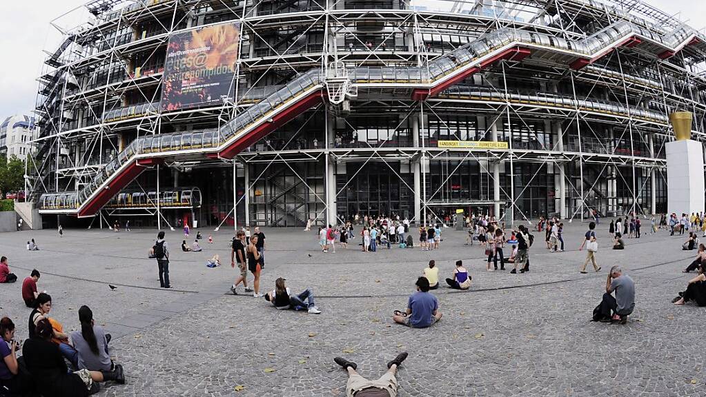 Das Centre Pompidou von Stararchitekt Richard Rogers. Er wurde international durch Bauwerke wie das Centre Pompidou in Paris oder den Millennium Dome in London bekannt: Nun ist der britische Architekt Richard Rogers im Alter von 88 Jahren gestorben. Foto: Horacio Villalobos/EPA/dpa
