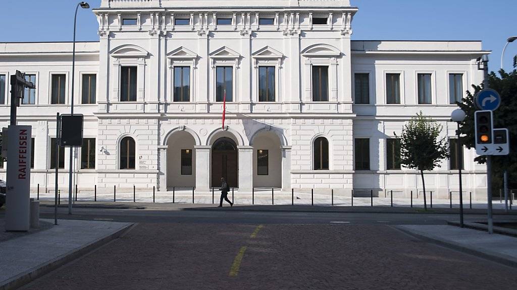 Die Bundesanwaltschaft fordert vier Jahre Freiheitsstrafe für einen Italiener wegen Mitgliedschaft in der 'Ndrangheta. Die Verteidigung will einen Freispruch. (Themenbild)