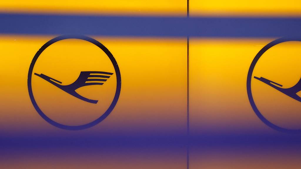 Die App «Swifty» soll für Lufthansa Geschäftsreisen organisieren.  Die App wurde im «Lufthansa Innovation Hub» entwickelt und nutzt Künstliche Intelligenz. (Archivbild)