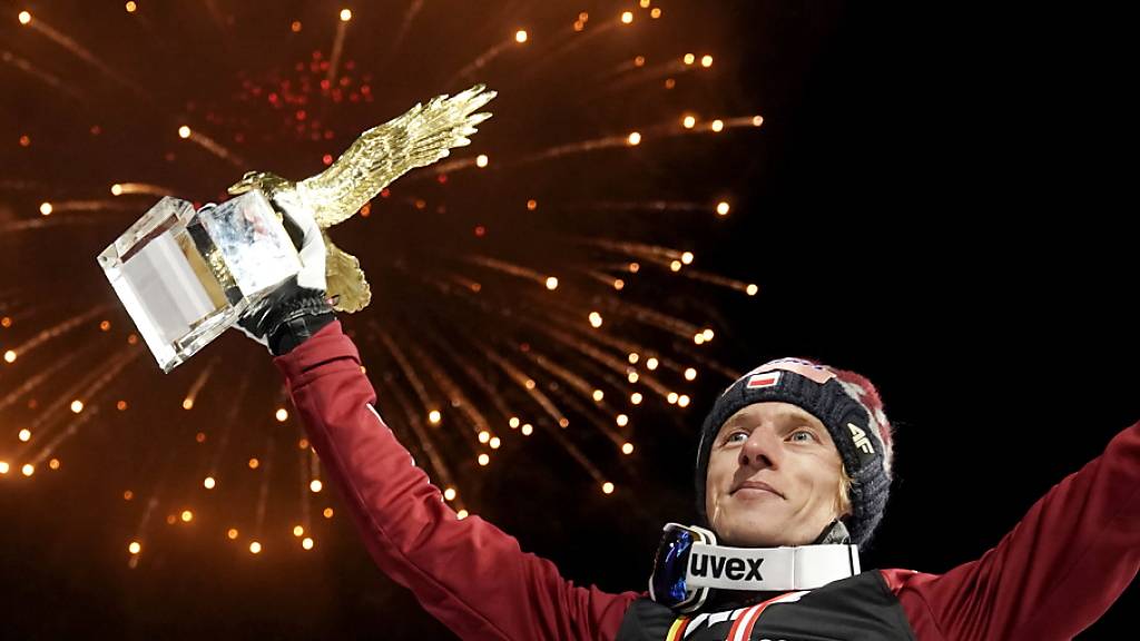 Sofern Dawid Kubacki seine Form vom Neujahrsspringen konserviert, wird er in Bischofshofen erneut den goldenen Adler für den Tourneesieg in die Höhe stemmen.