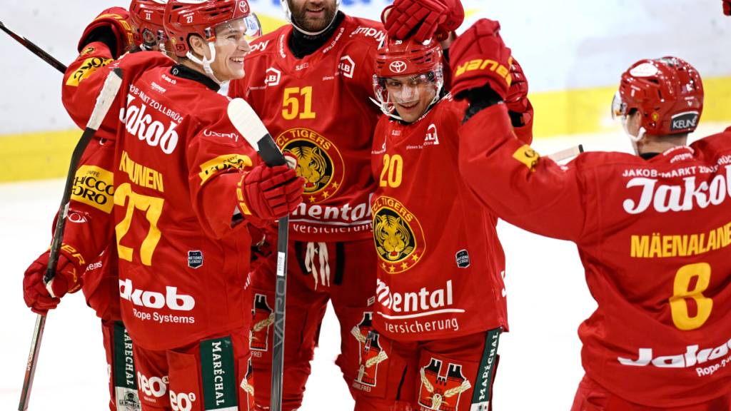 Ein Freudentag im Emmental: Die SCL Tigers führen gegen Fribourg-Gottéron nach vier Minuten mit 3:0 und gewinnen 6:0