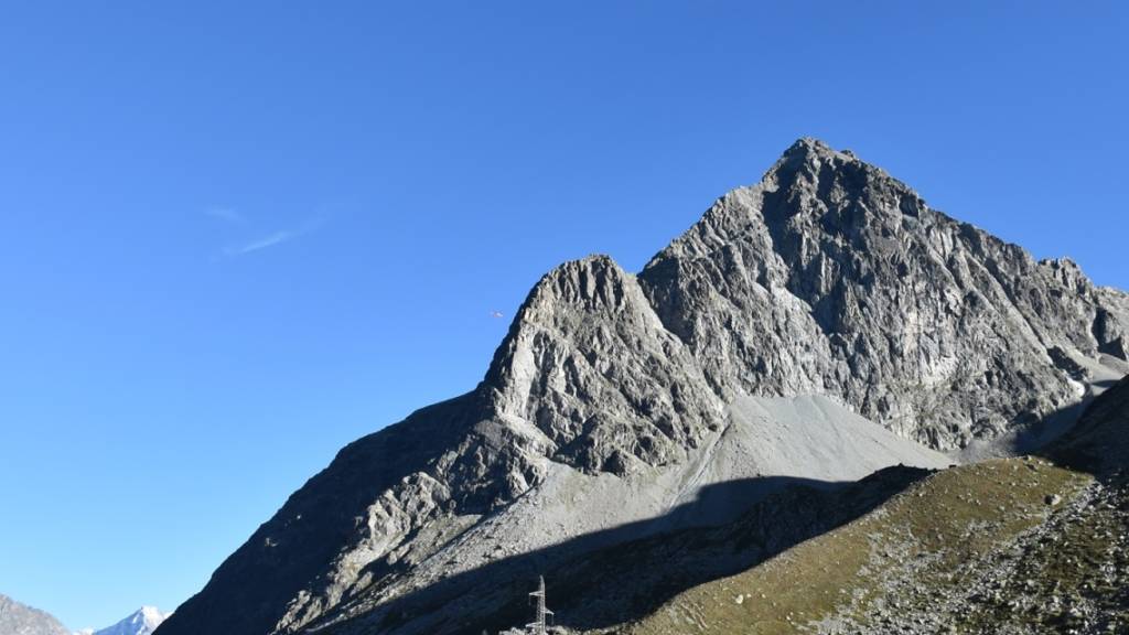 Am Piz Polaschin in Silvaplana stürzte am Donnerstagnachmittag ein Alpinist in den Tod.