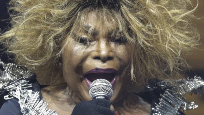 Stimme des Jahrtausends: Brasilianische Sambasängerin Elza Soares tot