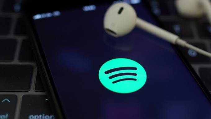 Auch Spotify kündigt Bezahlmodell für Podcasts an 