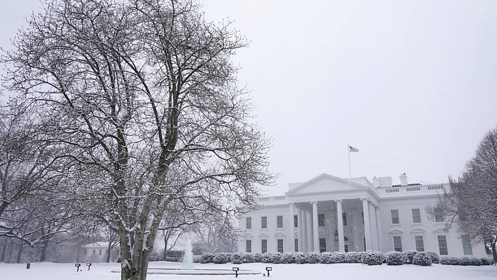 Blick auf das Weiße Haus in Washington. Foto: Patrick Semansky/AP/dpa