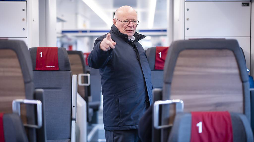 2025 testen die SBB einen umgebauten Fernverkehr-Doppelstockzug, wie SBB-Chef Vincent Ducrot der «NZZ» sagte. (Archivbild)