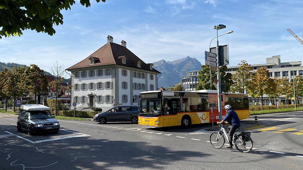 Kanton Nidwalden startet Pilotversuch mit Verkehrsdienst in Stans