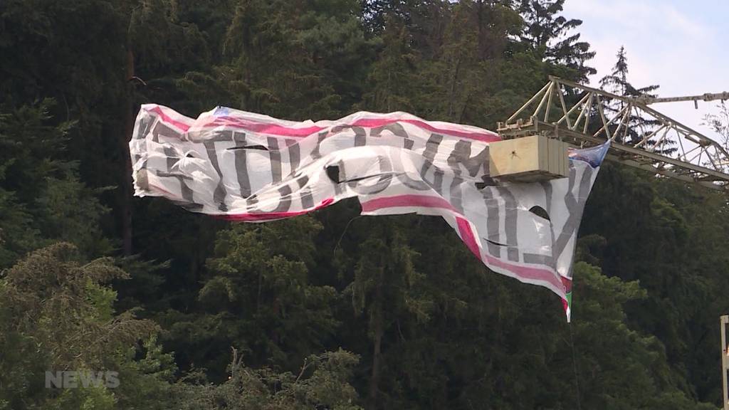 Klimaschutz-Flaggen-Aktion verärgert Könizer Gemeinderat
