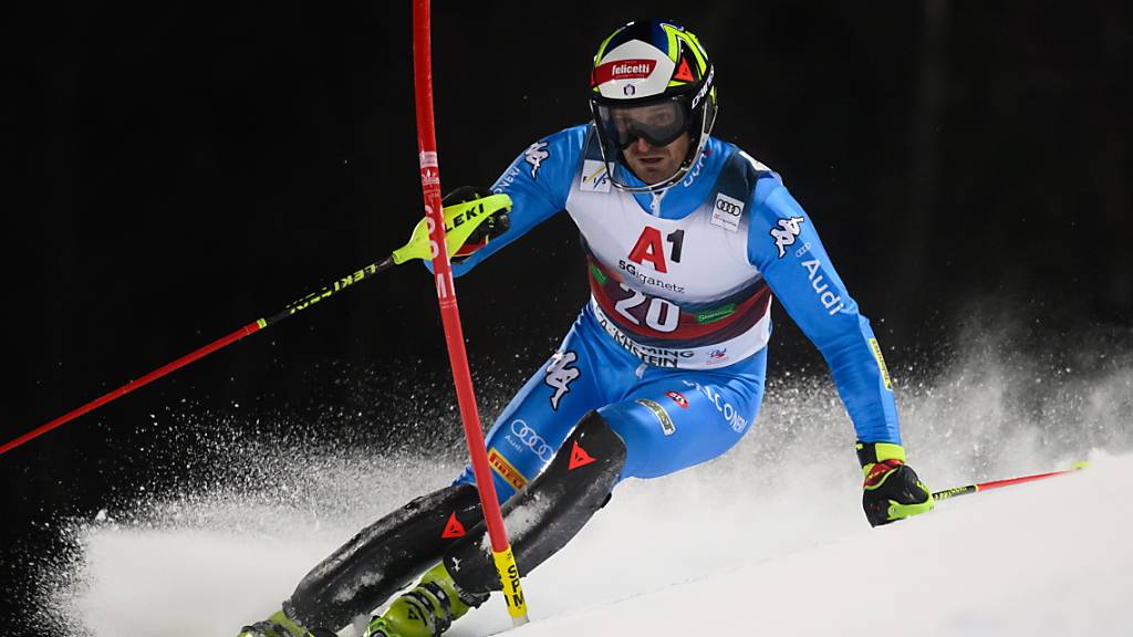 Der Italiener gewann in seiner 2003 gestarteten Weltcup-Karriere drei Slaloms und stand insgesamt 20 Mal auf dem Podest.