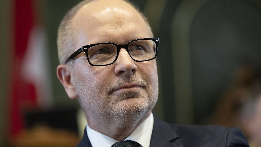 Unter Bildungschef Stefan Kölliker haben die Arbeiten für eine Totalrevision des Volksschulgesetzes begonnen. Ab Juni werden sie von der neuen Regierungsrätin Bettina Surber weitergeführt. (Archivbild)
