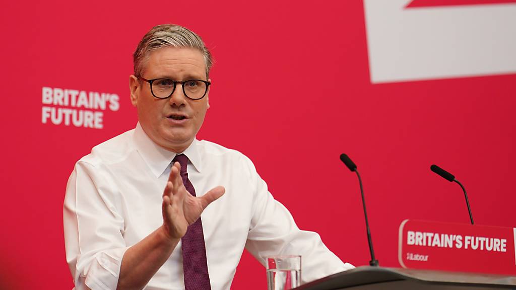 ARCHIV - Sir Keir Starmer, Vorsitzender der Labour Party von Großbritannien, spricht bei einer Wahlkampfveranstaltung. Foto: Jordan Pettitt/PA Wire/dpa
