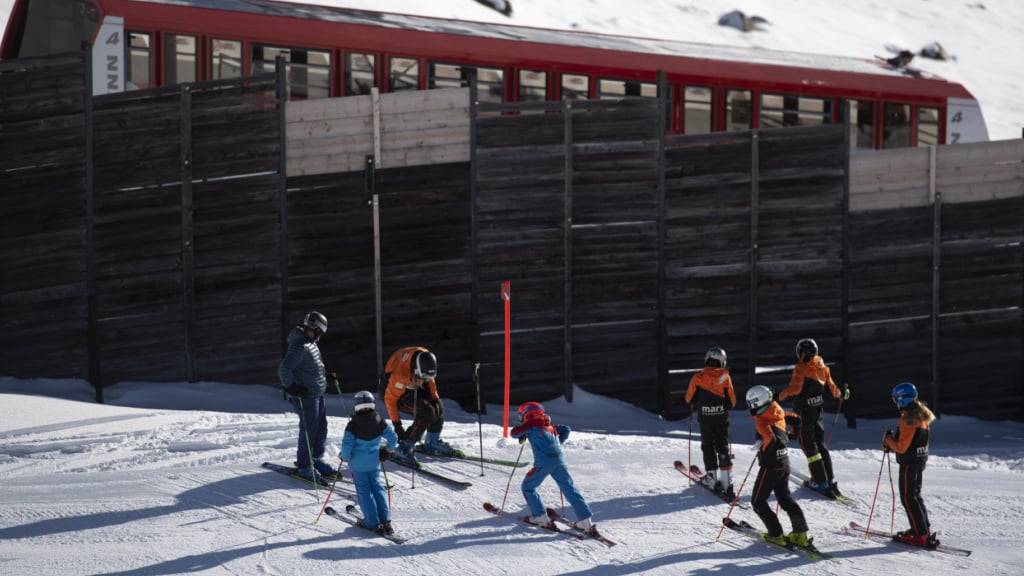 Die Parsennbahn in Davos ist am Samstagmorgen bei einer Bergfahrt in einem Tunnel stecken geblieben. (Archivbild)