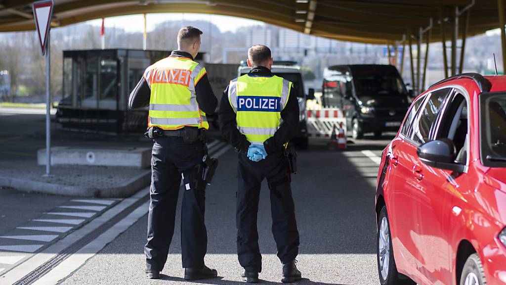 Deutschland hat am Montag angekündigt, an seiner Grenze zur Schweiz wieder vermehrt Kontrollen zu machen. (Archiv)
