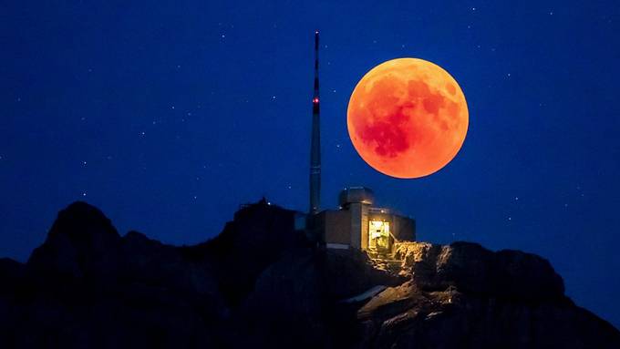 Mondfinsternis vor allem in den Alpen sichtbar