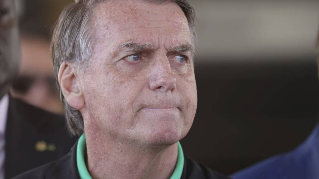 Unrechtmässig juristisch verfolgt aus Sicht von US-Präsident Donald Trump: Jair Bolsonaro, der von 2019 bis 2022 Staatschef Brasiliens war, muss sich in seinem Heimatland wegen eines mutmasslichen Putschversuchs vor Gericht verantworten. Ihm drohen bis zu 40 Jahre Haft. (Archivbild)
