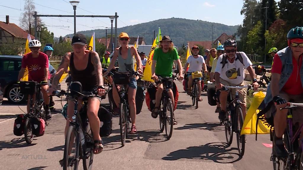 Anti Atom-Velotour: Atom-Gegner radeln heute durch Bad Zurzach und Brugg