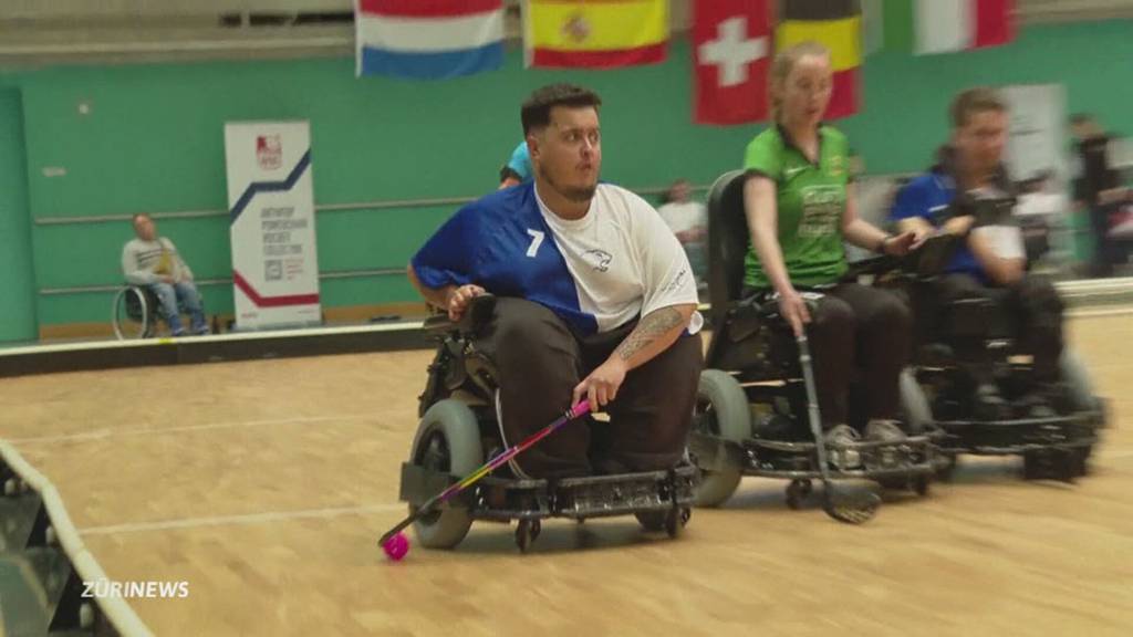 Unihockey im Elektrorollstuhl
