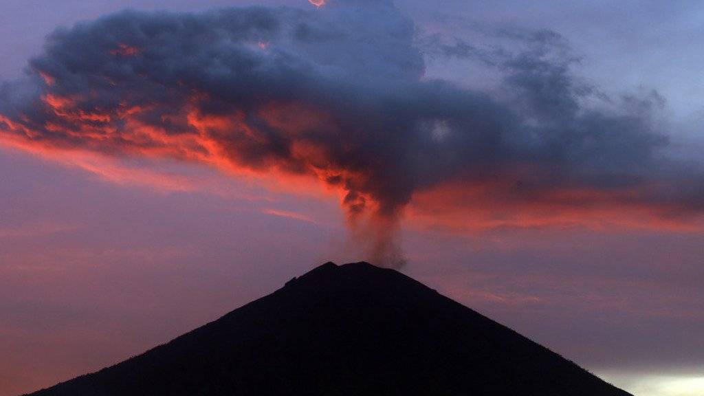 Ist erneut ausgebrochen: der Vulkan Gunung Agung («Wunderbarer Berg») auf der indonesischen Ferieninsel Bali. (Archiv)