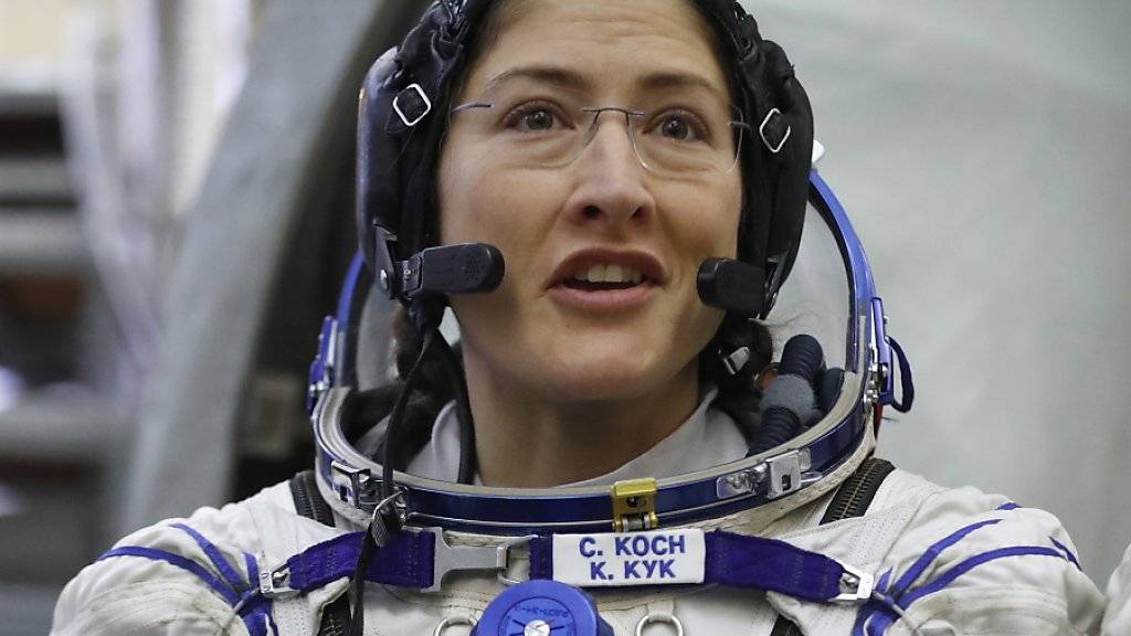 Nasa-Astronautin Christina Koch (im Bild) und ihre Kollegin Anne McClain werden die Raumstation ISS am 29. März vorübergehend für einen Reparatureinsatz ausserhalb der Raumstation verlassen. (Archivbild)