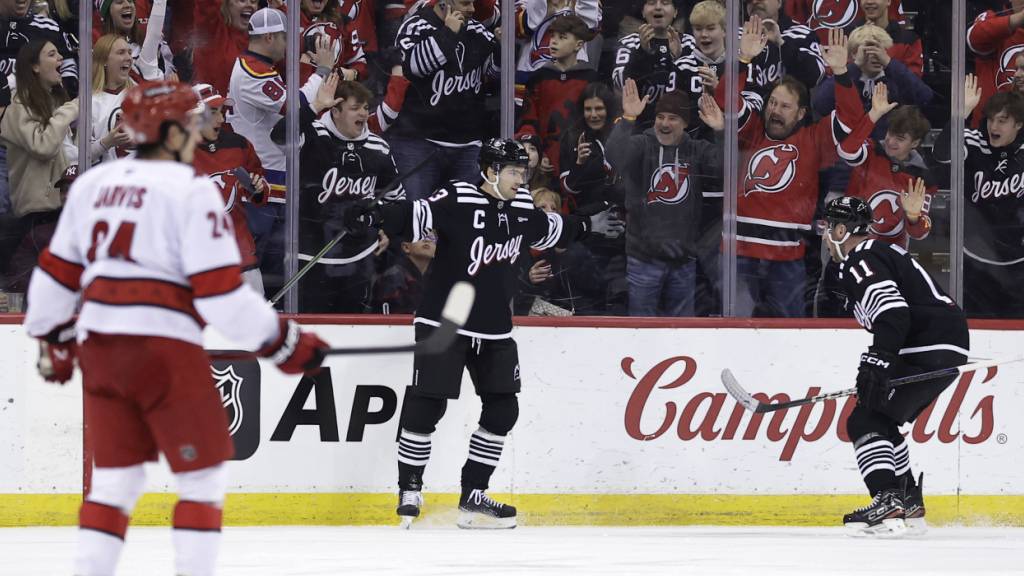 Nico Hischier traf zur erstmaligen Führung der New Jersey Devils am Freitag