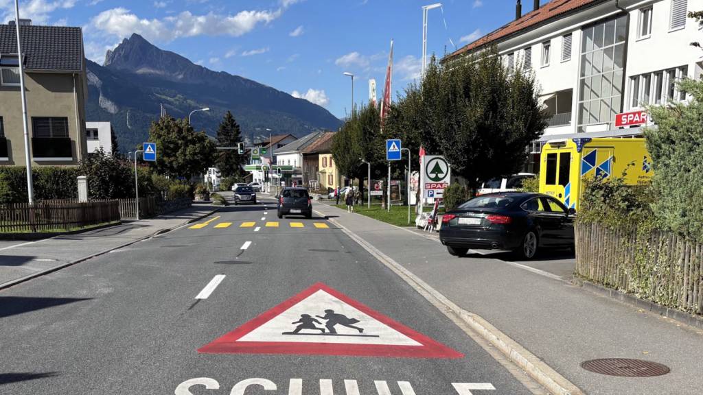 Der Rettungsdienst brachte den 13-Jährigen in ein Spital.