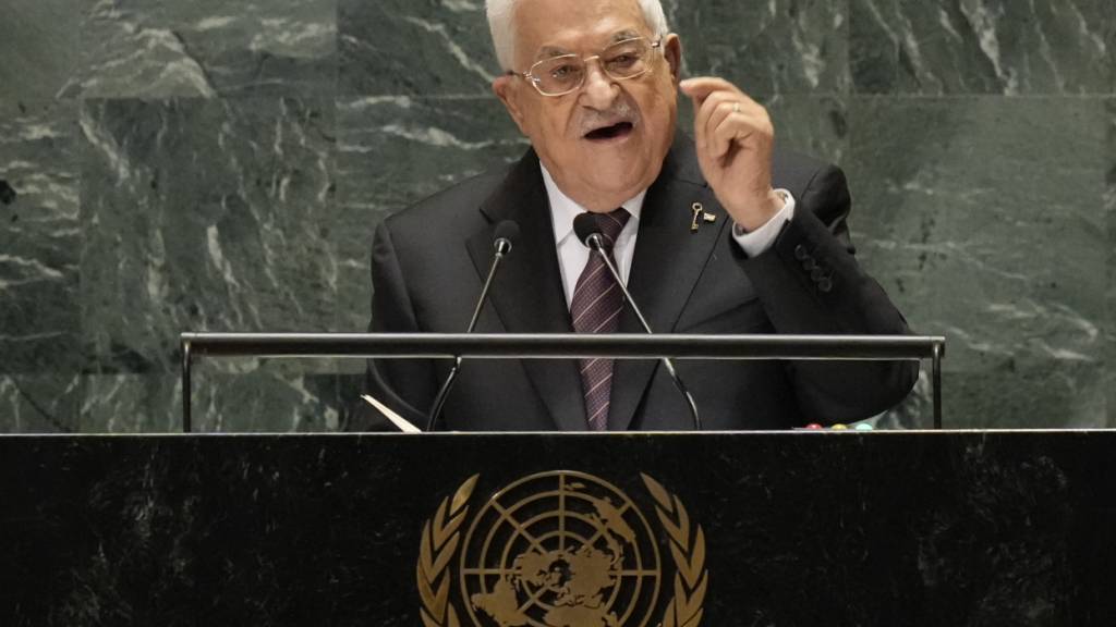 Der palästinensische Präsident Mahmoud Abbas spricht auf der 79. Generalversammlung der Vereinten Nationen im UN-Hauptquartier. Foto: Frank Franklin II/AP/dpa