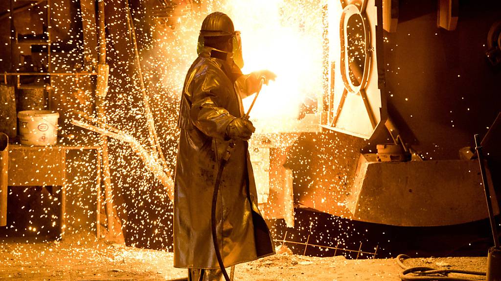 Die deutsche Industrie hat mehr Aufträge an Land gezogen als erwartet worden war. (Symbolbild)