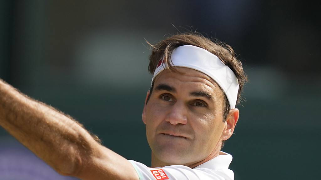 Roger Federers Hoffnung auf ein Comeback lebt. Er plant eine Rückkehr auf die Tennistour für Sommer 2022 - sofern die Ärzte grünes Licht geben. (Archivbild)