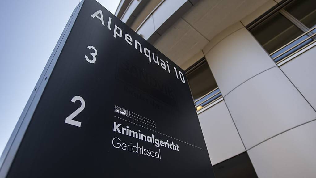 Das Kriminalgericht Luzern hat einen 30-Jährigen wegen mehrfacher Vergewaltigung verurteilt. (Symbolbild)