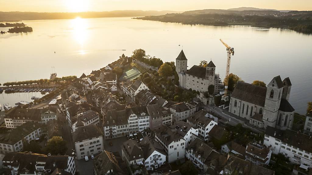 In Rapperswil-Jona SG wird über den Verkauf eines Grundstücks gestritten. Dazu gibt es einen neuen Entscheid des Verwaltungsgerichts. (Archivbild)