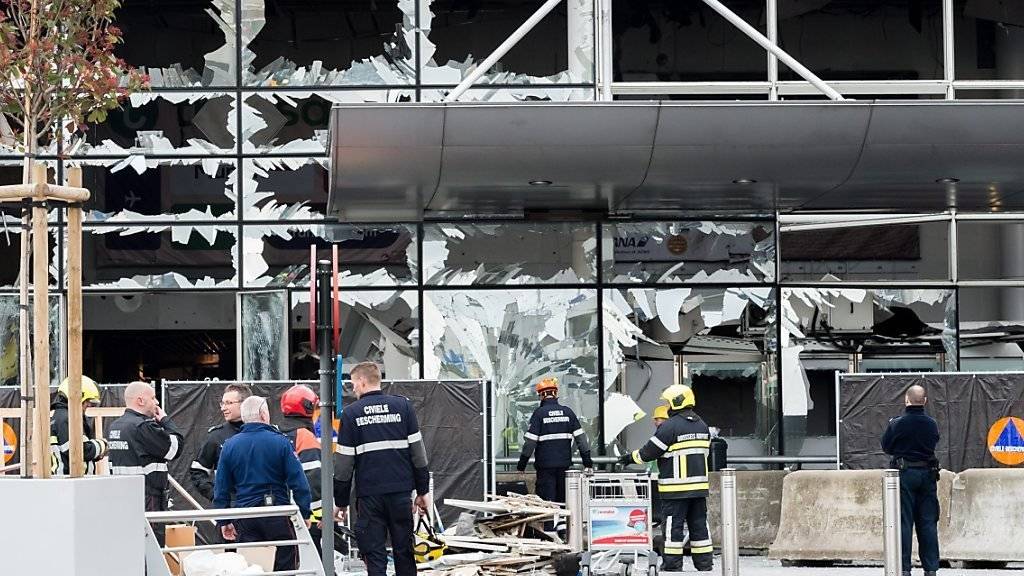 Der Flughafen in Brüssel bleibt mindestens bis Montagabend geschlossen. Die Abflughalle wurde bei den Anschlägen vom Dienstag schwer beschädigt. (Archivbild)