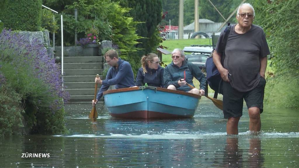 Hochwassersituation in der Schweiz: Reuss droht Rekordhochwasser, Luzern kämpft gegen Überschwemmungen