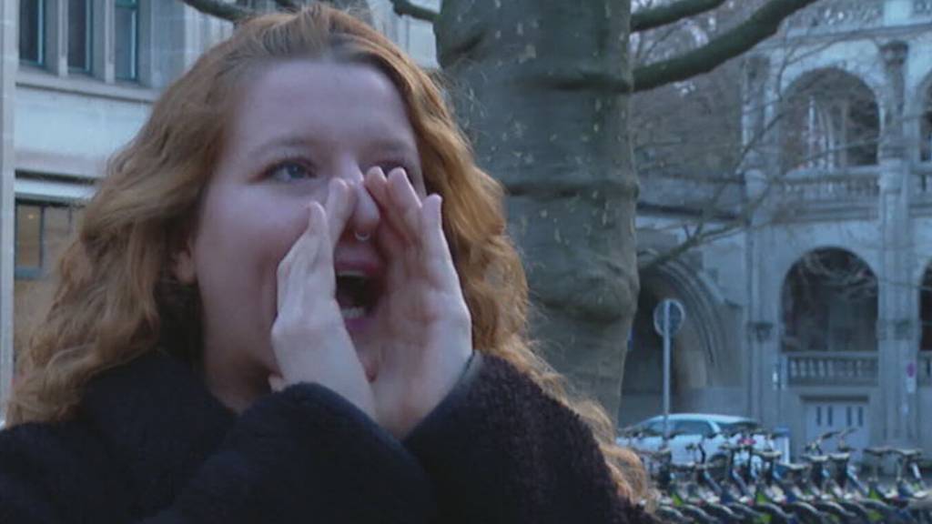 Taubenfreunde protestieren in Zürich gegen das Fütterungsverbot