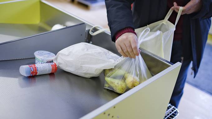 Nachfrage nach Lebensmitteln in Caritas-Läden führt zu Rekordumsatz 