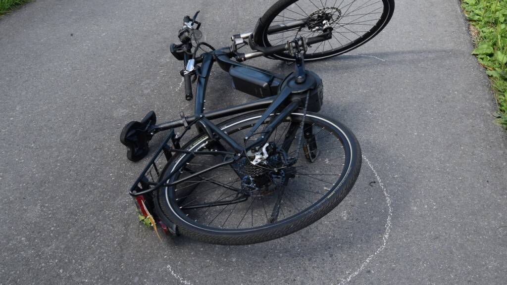 Im Appenzeller Mittelland kam es am Samstag zu zwei Selbstunfällen von E-Bikefahrenden, wie die Kantonspolizei mitteilte.