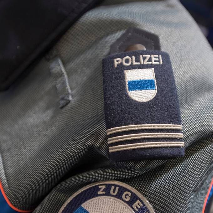 83-jähriger Mann in Zug verschanzt sich in Wohnung