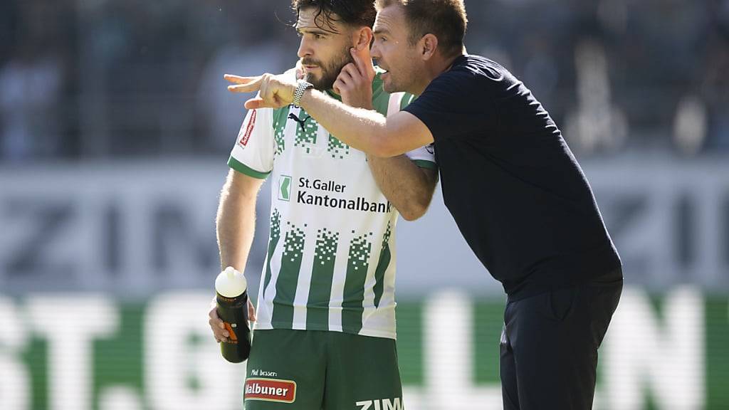 Dem FC St. Gallen mit Trainer Enrico Maassen steht eine intensive Europacup-Woche bevor