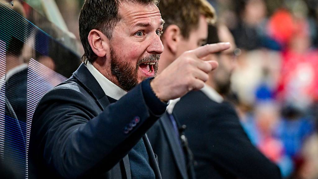 Engagiert und bisher erfolgreich: Lars Leuenberger ist der neue Chef an der Bande von Fribourg-Gottéron