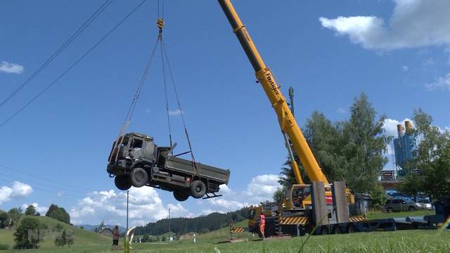 Politiker fordern mehr Sicherheit beim Truppentransport