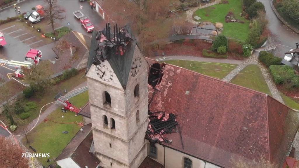 Herzogenbuchsee: Kirchturmspitz bei Brand abgebrochen