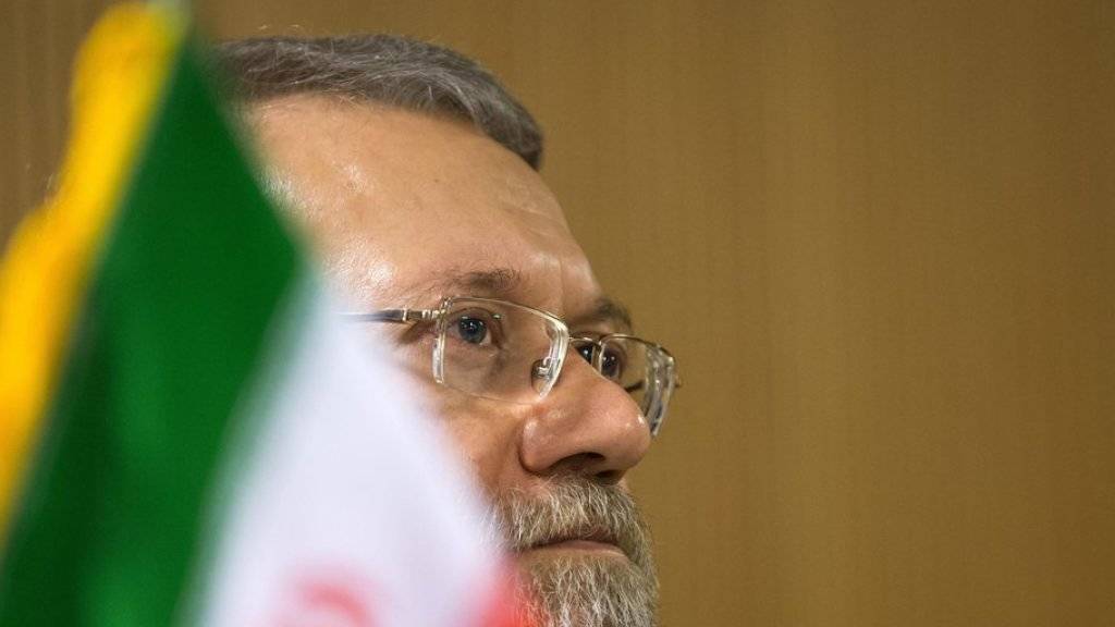 Wurde mit deutlicher Mehrheit im Amt bestätigt: Irans Parlamentspräsident Ali Laridschani. (Archiv)