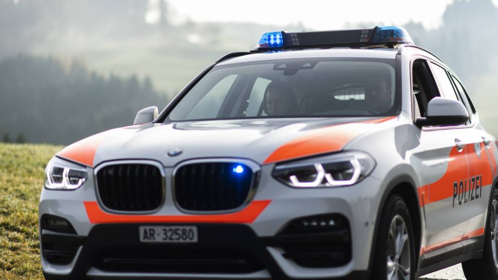 Die Kantonspolizei Appenzell Ausserrhoden sucht unbekannte Männer, die an einer tätlichen Auseinandersetzung beteiligt waren. (Symbolbild)