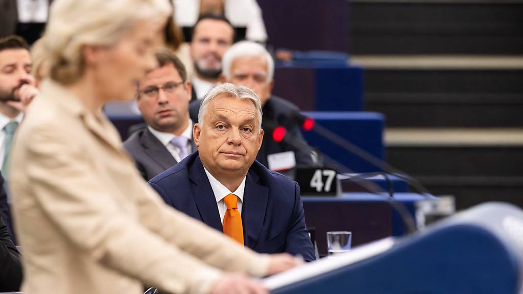 Orban-Besuch entfacht politischen Boxkampf im EU-Parlament