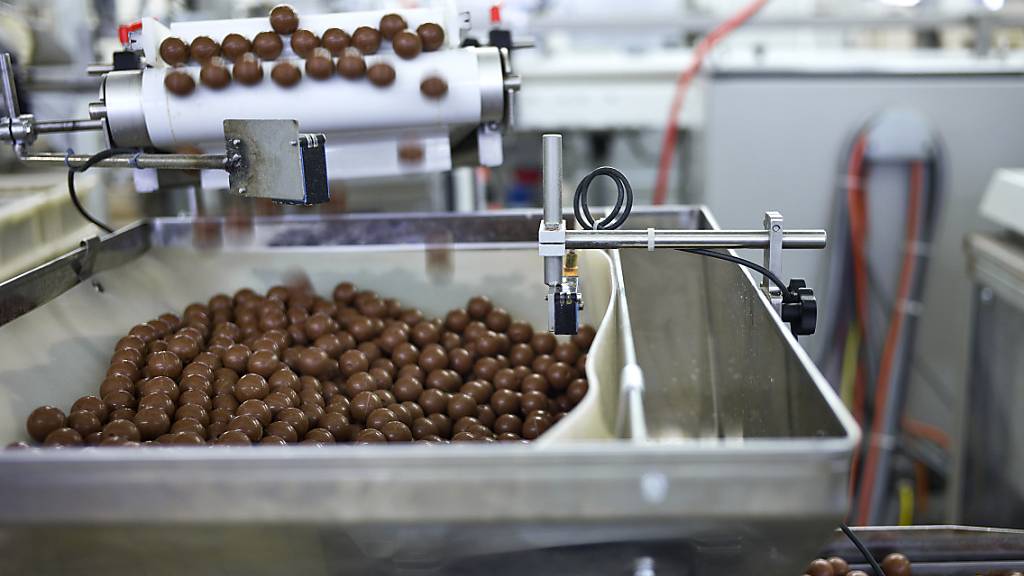 Lindt&Sprüngli baut seine Produktionsstätte in Olten weiter aus. Dort wird die gesamte Kakaomasse für sämtliche Produktionsstätten des Kilchberger Unternehmens in Europa hergestellt. (Archivbild)