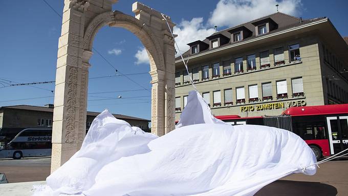 Triumphbogen von Palmyra erinnert in Bern an Unesco-Beitritt