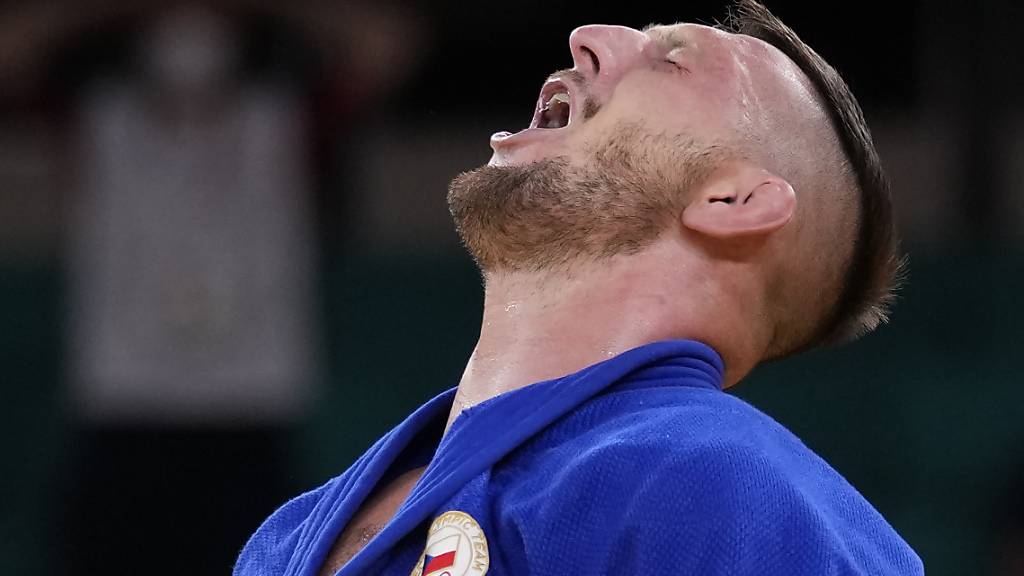 Der Tscheche Lukas Krpalek triumphiert in Tokio in der obersten Gewichtsklasse, nachdem er schon vor 2016 in Rio in einer leichteren Klasse Gold geholt hat