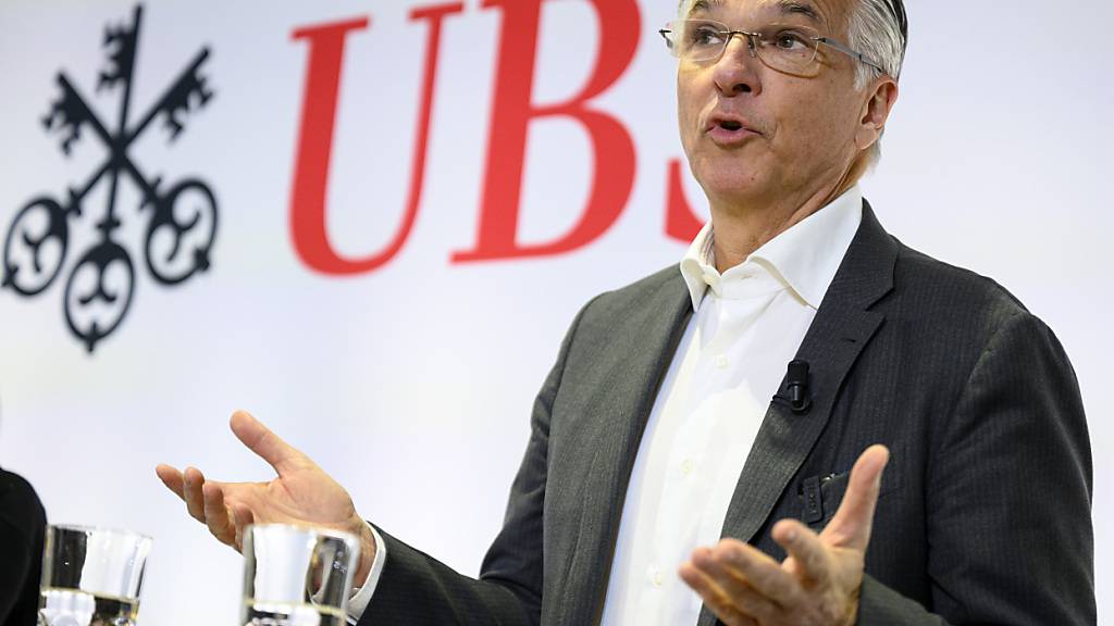 UBS-Chef Sergio Ermotti stellt sich gegen eine generelle Verschärfung der Bankenregulierung: Die Schweiz könne es sich nicht leisten, wieder in ein «Musterschülersyndrom» zu verfallen. (Archiv)