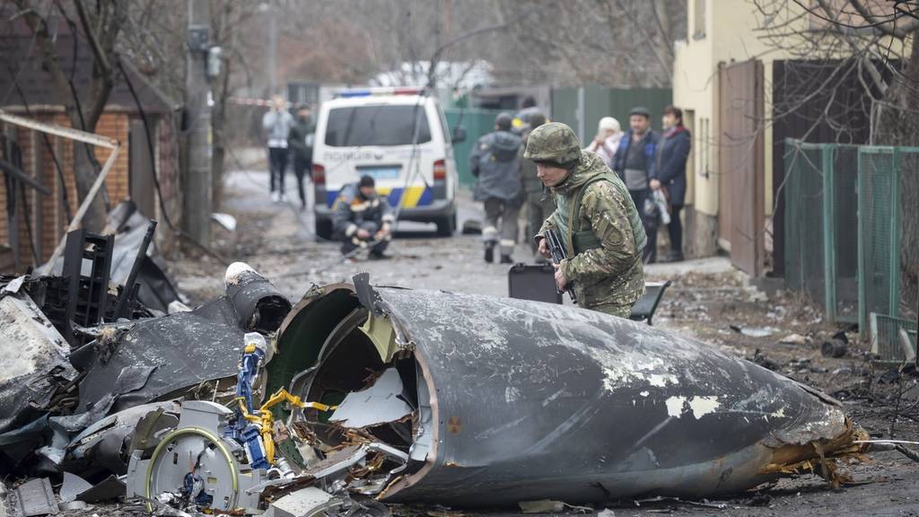 Russland feuert mehr als 120 Raketen auf Ukraine ab